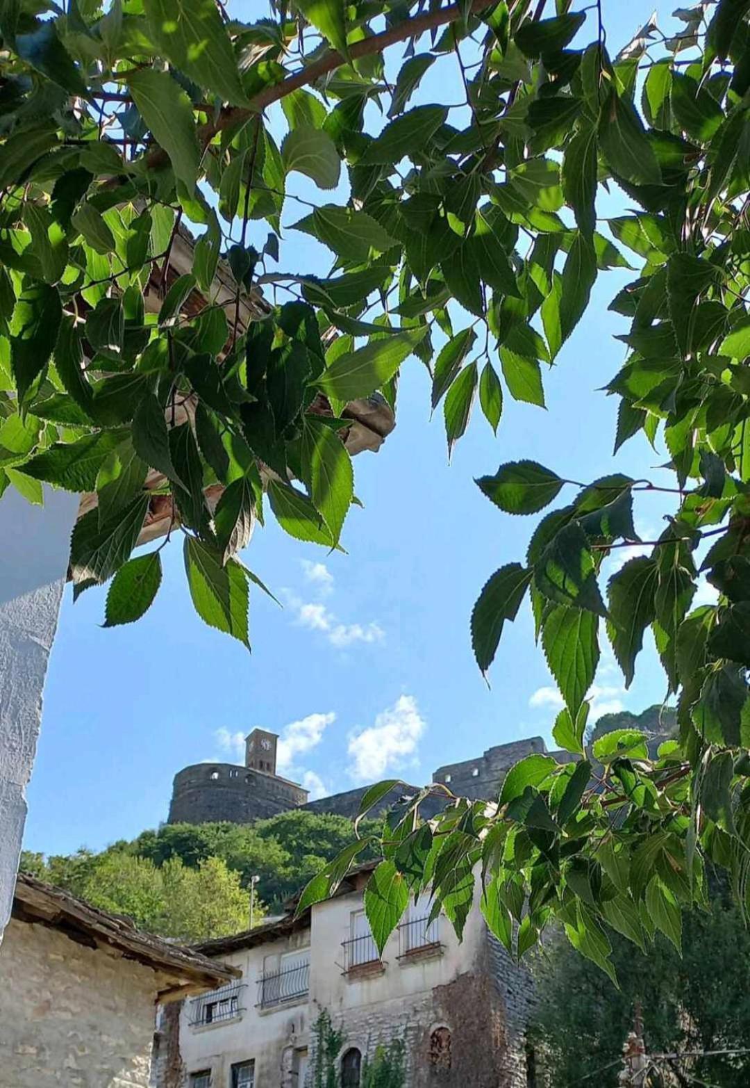 Marbi Guest House Gjirokastër Eksteriør billede