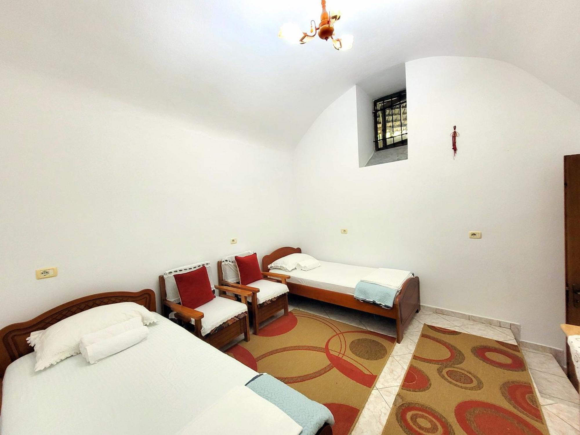 Marbi Guest House Gjirokastër Eksteriør billede