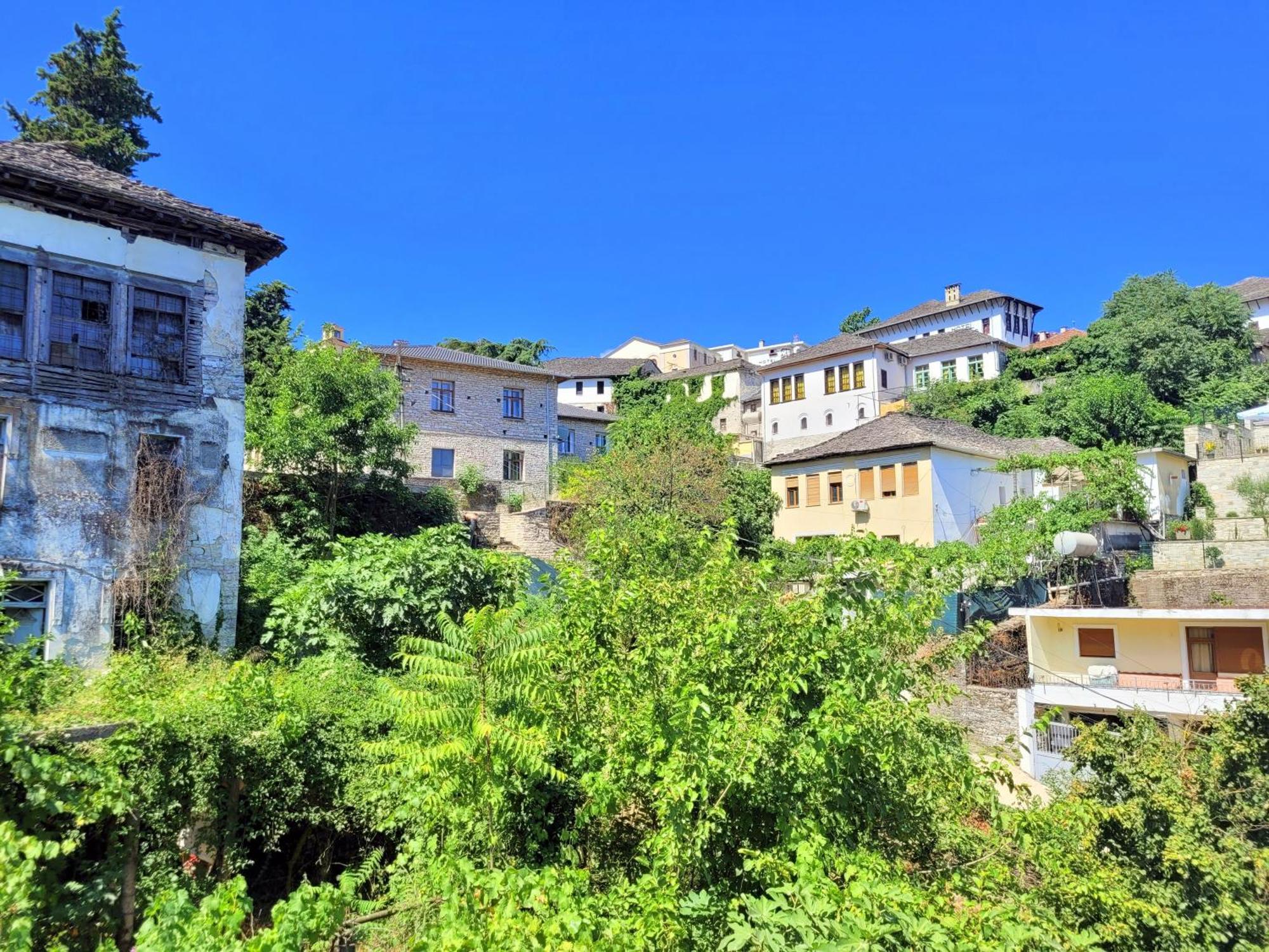 Marbi Guest House Gjirokastër Eksteriør billede