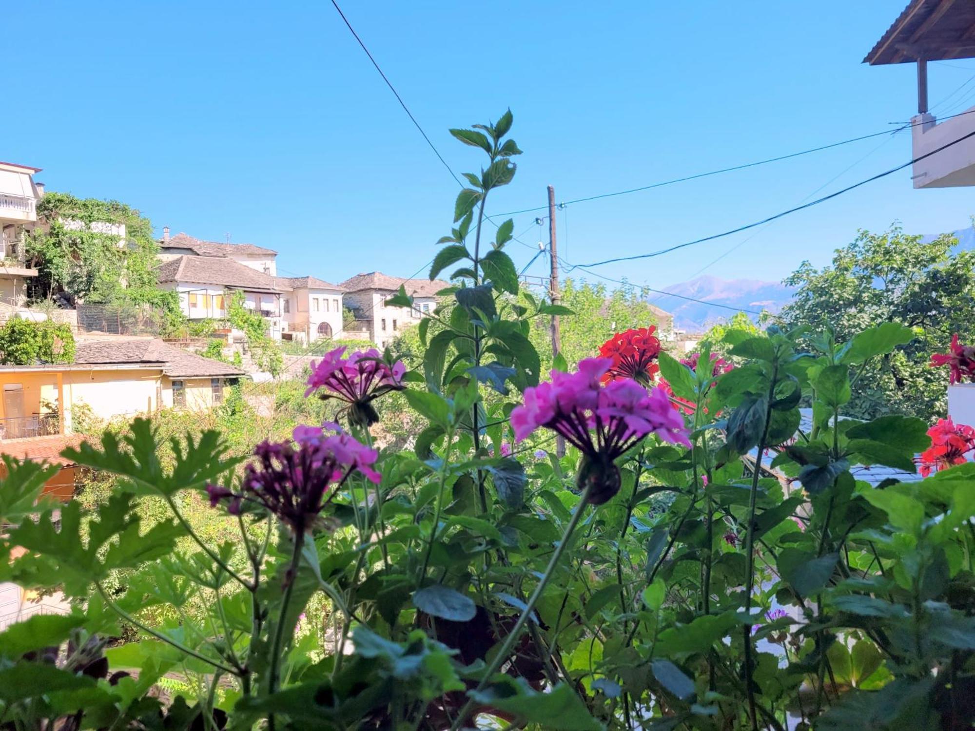 Marbi Guest House Gjirokastër Eksteriør billede