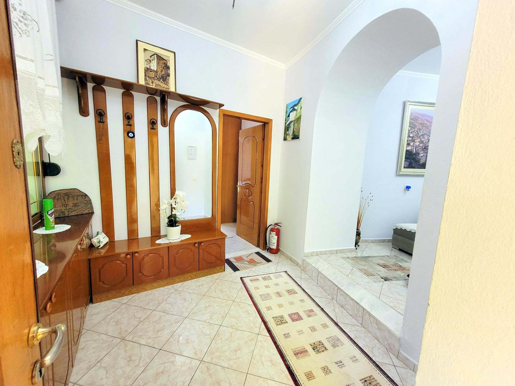 Marbi Guest House Gjirokastër Eksteriør billede