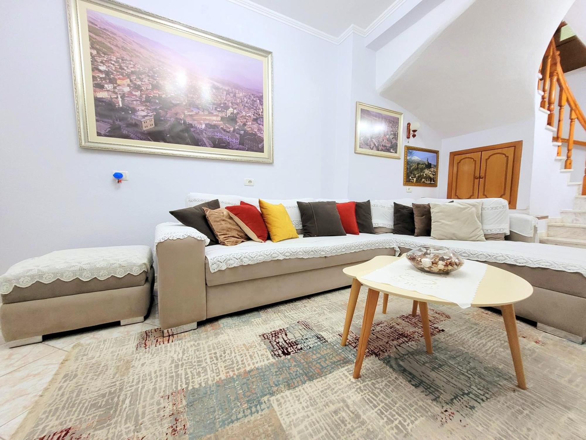 Marbi Guest House Gjirokastër Eksteriør billede