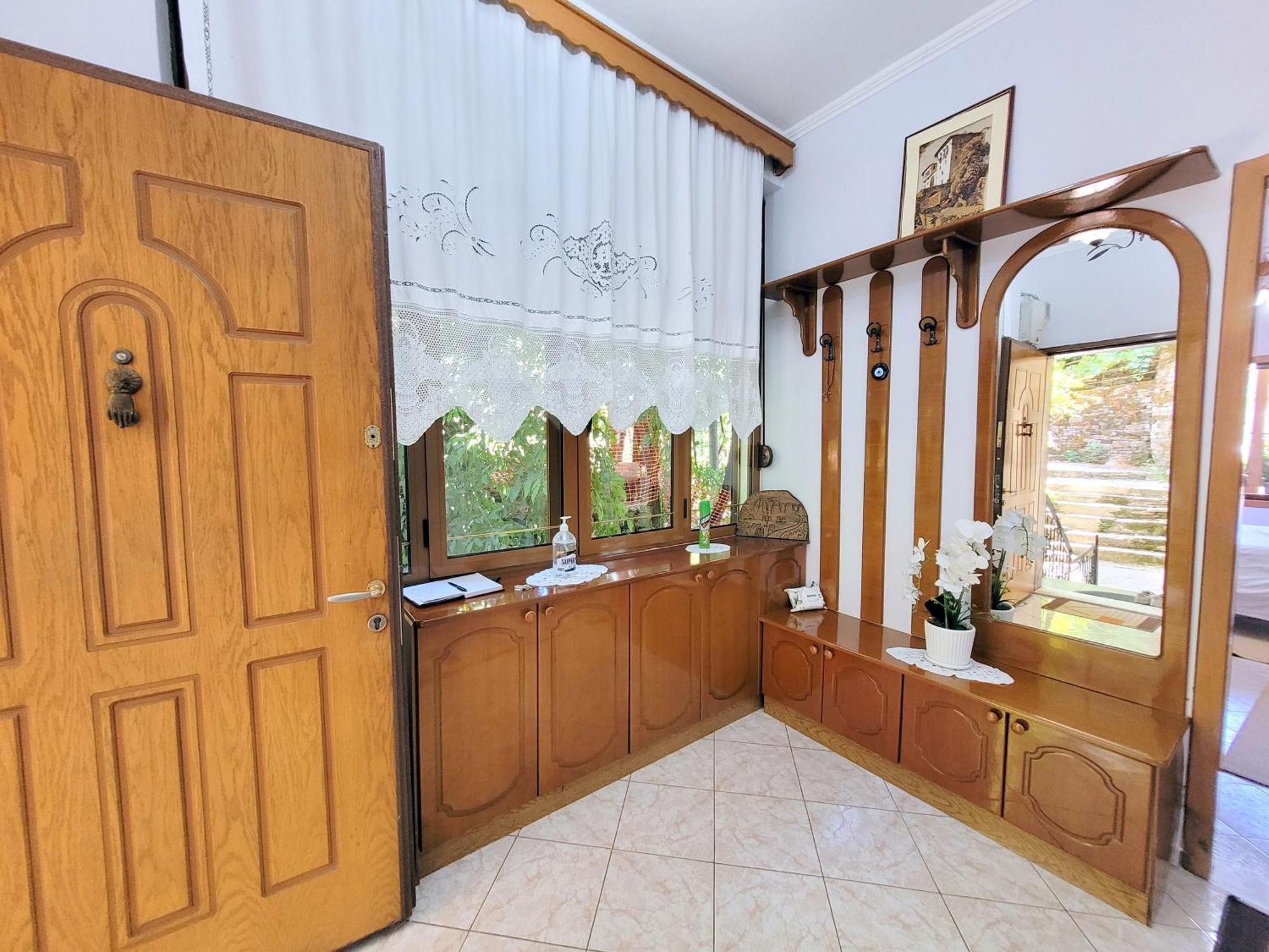Marbi Guest House Gjirokastër Eksteriør billede